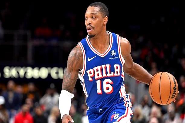 曼城历史上最佳阵容